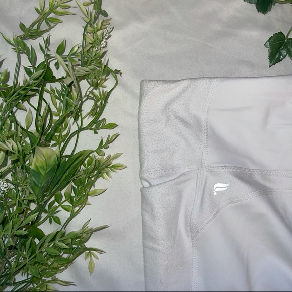 Fabletics White Leggings High Waisted - Picture 2 of 4